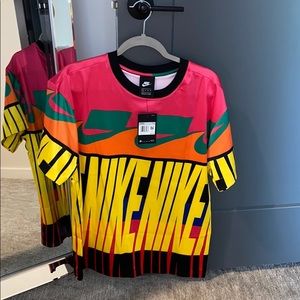 Nike Women’s Short-Sleeve Printed Top